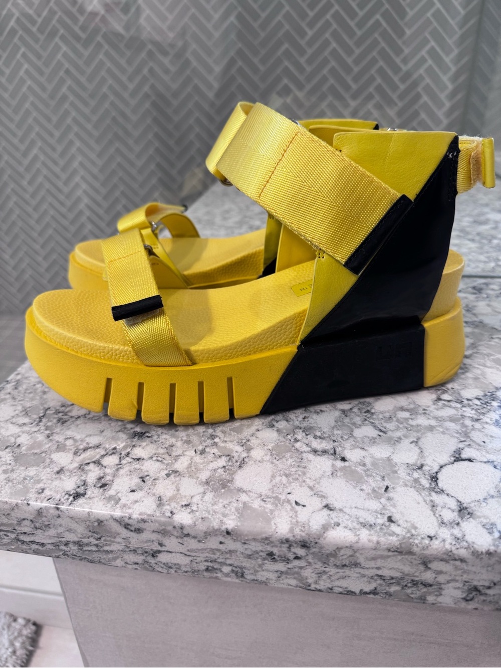 United Nude Yellow Platform Strap Sandals - Picture 4 of 4